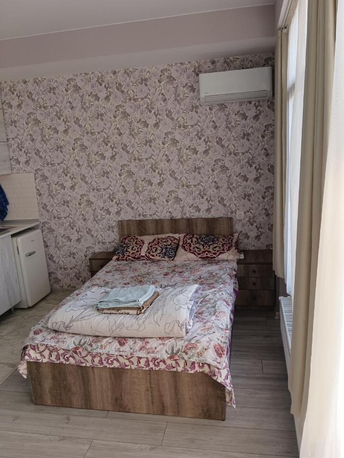 Mary'S Cozy & Lovely Studio On Very Quiet Khosharauli Street Tbilisi Exterior photo